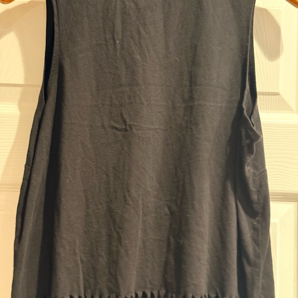 Follow The Sun Black Fringe Organic Gen Tank Top - Sunflower Graphic - Picture 5 of 7